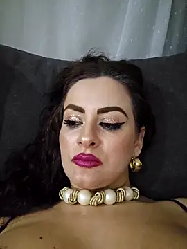 WatchTheQUEEnConQuer88