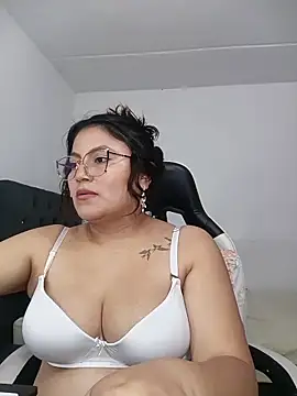 roouse_Pregnant webcam