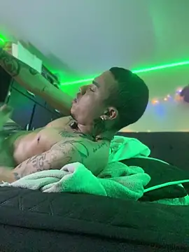 AlphaMasterXxx webcam