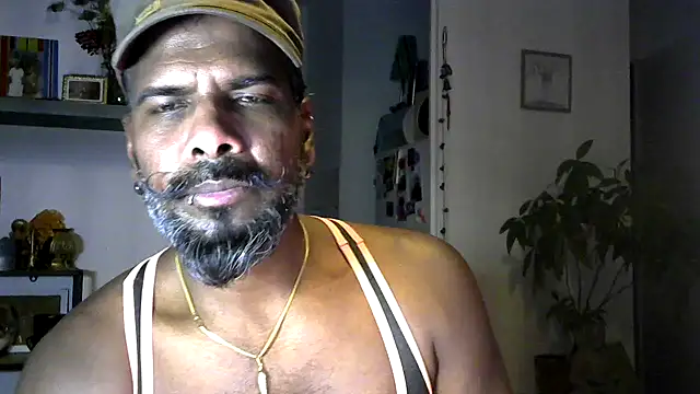 frenchblackc31 webcam