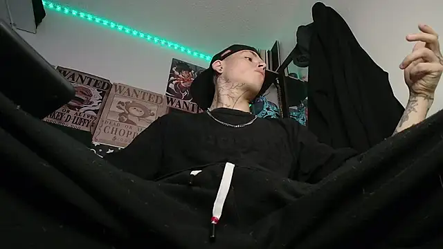 Anhony_Muscle webcam