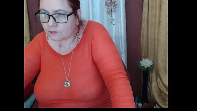 PlayfullMature webcam