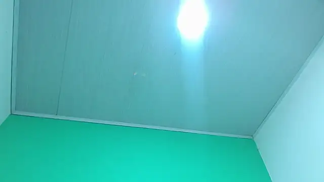 avaleri_cherry webcam