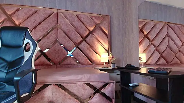 GISELLE_HOTLOVE webcam