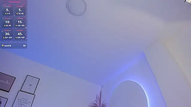 julie_devani - Julie_devani's free webcam - UK Sex Cams