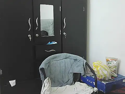 AlphaLatinoBear webcam