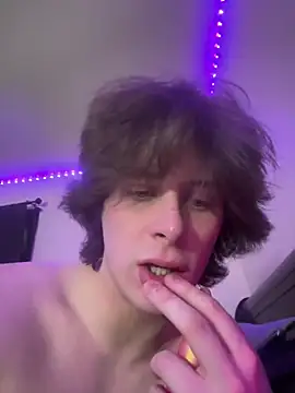 chvrming (M twink) - Take Pants Off And Touch Myself