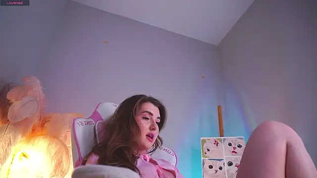 lureofeva - LureOfEva's free webcam