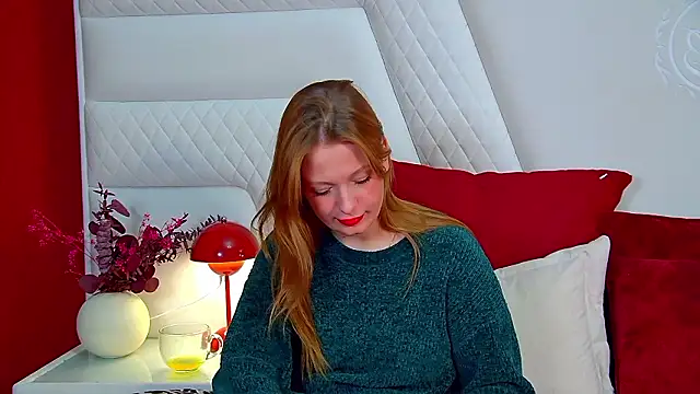 BeatriceBinoche webcam