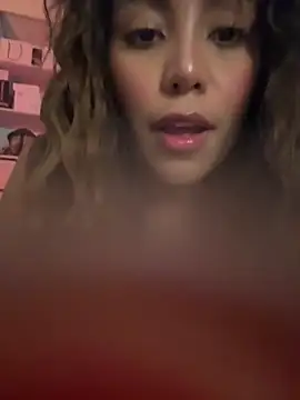 Webcam Model (MegannHills)  is live.Free join now!