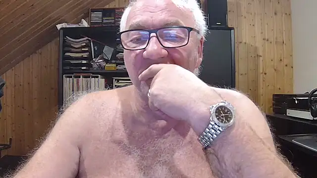 biggandybig (M grandpa) - cum @ goal