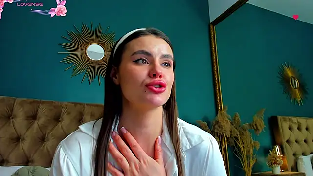 calymoon (F young) - tease me until cum