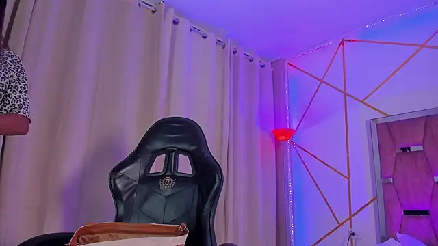 KylieVictoria webcam