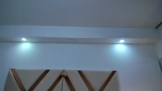 crystalstonee webcam