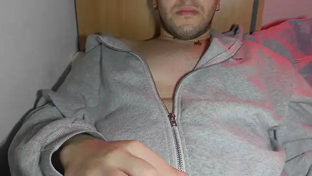 italianguy24 webcam
