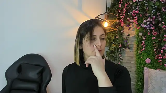 sarahdeyvis - SarahDeyvis's free webcam - UK Sex Cams