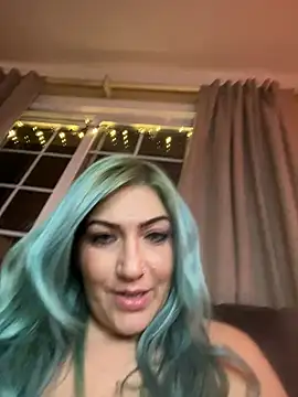 LittleMissEeve webcam