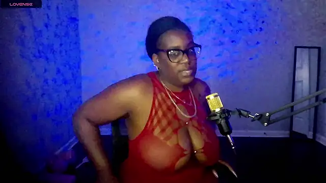 lovelyenigma365 webcam