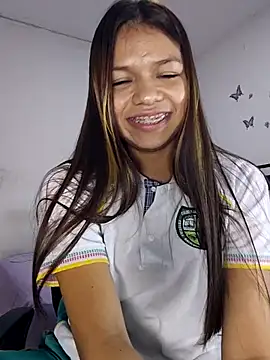 sophia_ramirez12 (F teen) - play with my tits