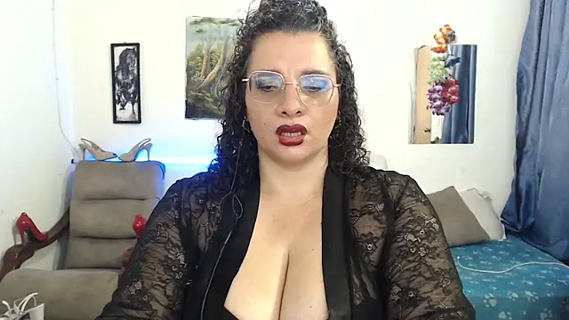 Aleja_Gonzales webcam