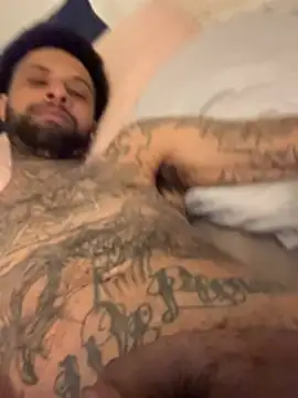 DaGrinchStoleX webcam