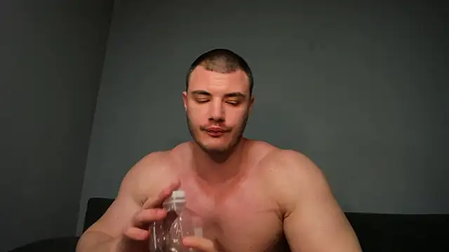 Troy_Bigtitan webcam