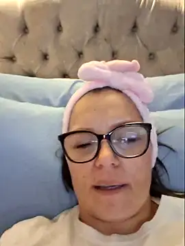 Webcam Model (MariaPau_83)  is live.Free join now!