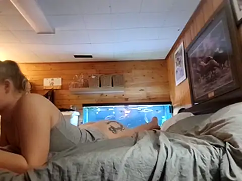 Ryan_and_Aurora webcam