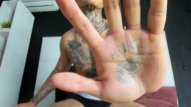 Andrew_sanders68 webcam