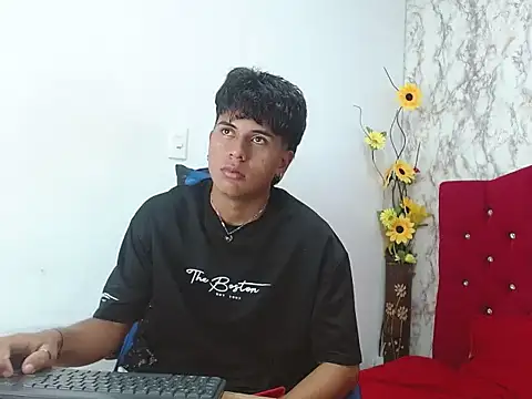 Valentino_Lane webcam