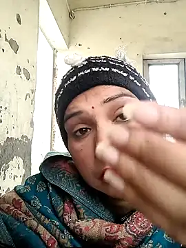 Cute-karisma1234 webcam