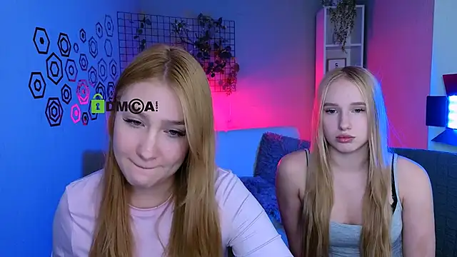 playful_sophie webcam