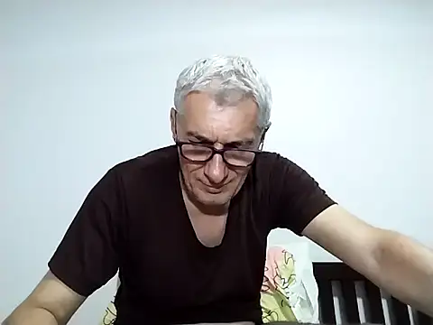 BIGUNCUTHARDCOCK webcam