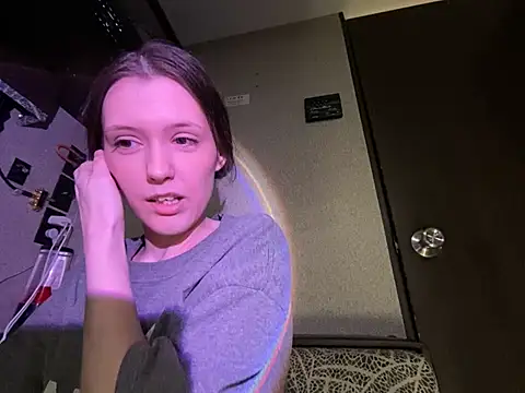 Thedeepwebcutie webcam