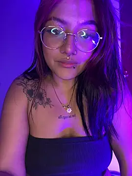 queen_of_you_heart webcam