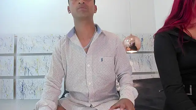 Nikki_and_Mayk webcam