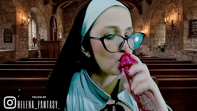 helenas_fantasy webcam