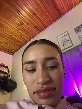 juliana-mancini webcam