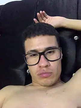 Latin_Paisa_Boy webcam