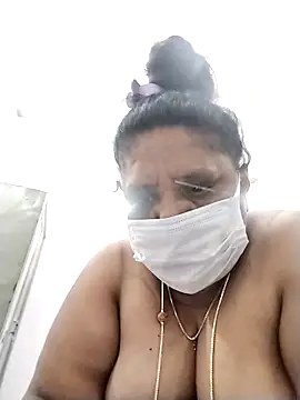 Pushpavathi_78 webcam