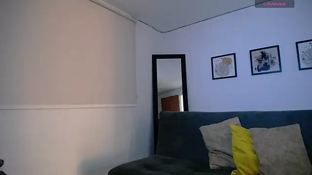 sansa_stark_love - Sansa_stark_love's free webcam - UK Sex Cams