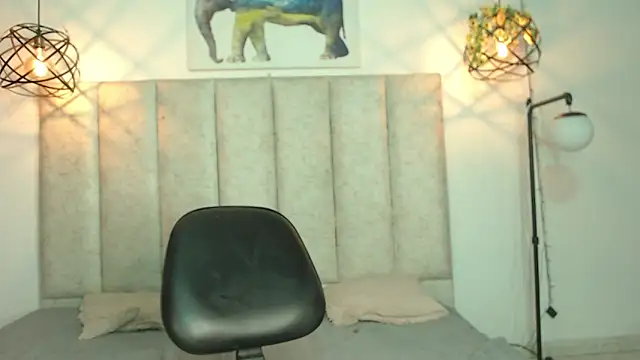 antonella_rosecs webcam