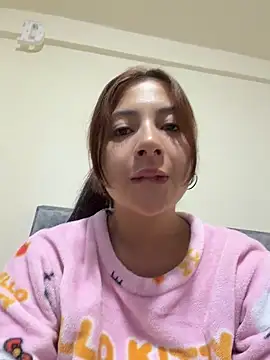 Webcam Model (Karlee_Grey1)  is live.Free join now!