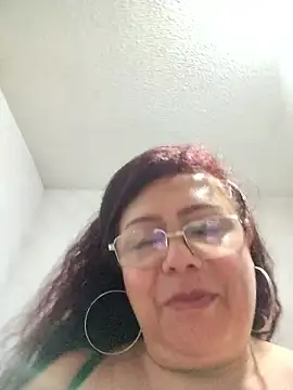 Webcam Model (Kamila70)  is live.Free join now!