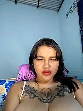 Webcam Model (KattalellaGomez)  is live.Free join now!