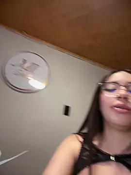 Karina16_pink webcam