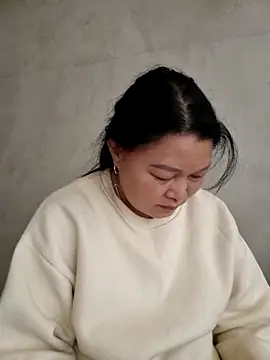 yoowwmr - Yoowwmr's free webcam - UK Sex Cams