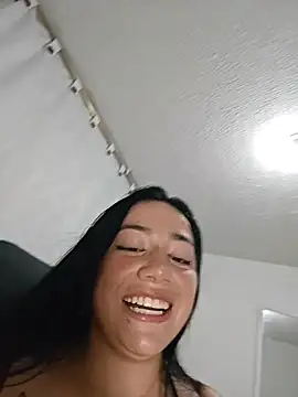 Webcam Model (helena_smith)  is live.Free join now!