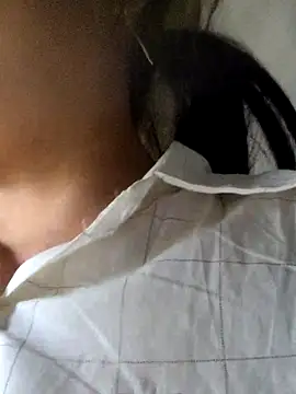 miumiu_sexy2x webcam