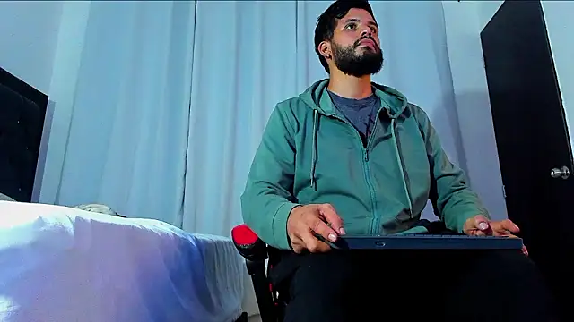 lucasbeaumont - LucasBeaumont's free webcam - UK Sex Cams